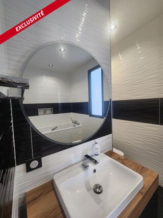  Maison à vendre 6 pièces 235 m²