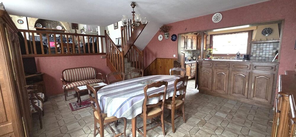 Maison 6 pièces - 5 chambres - Garage - Dépendance - 35120