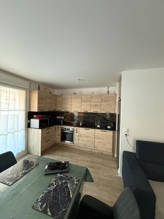  Appartement � vendre 4 pi�ces 77 m�