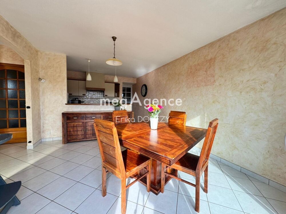 Longère avec grand jardin clos, 3 chambres, garage
