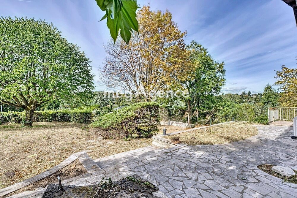 Vente Maison Rare à Tassin le Bourg, maison sur sous-sol complet, terrain de 900m2 Tassin-la-demi-lune
