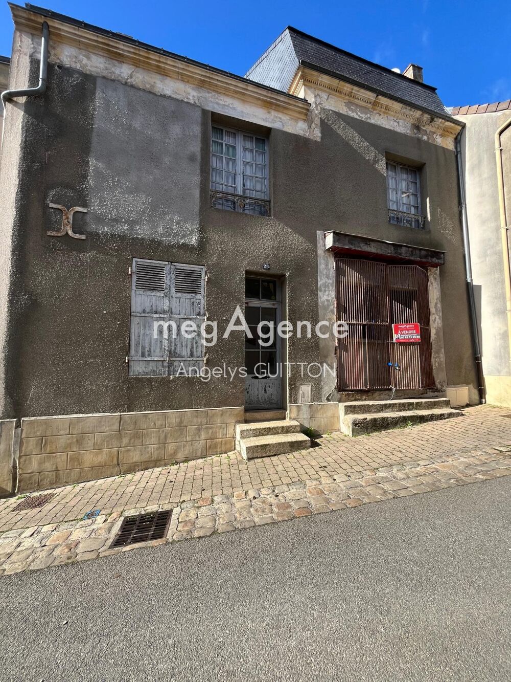 Maison de bourg 180m² à restaurer avec jardin, axe Le Mans/Alençon