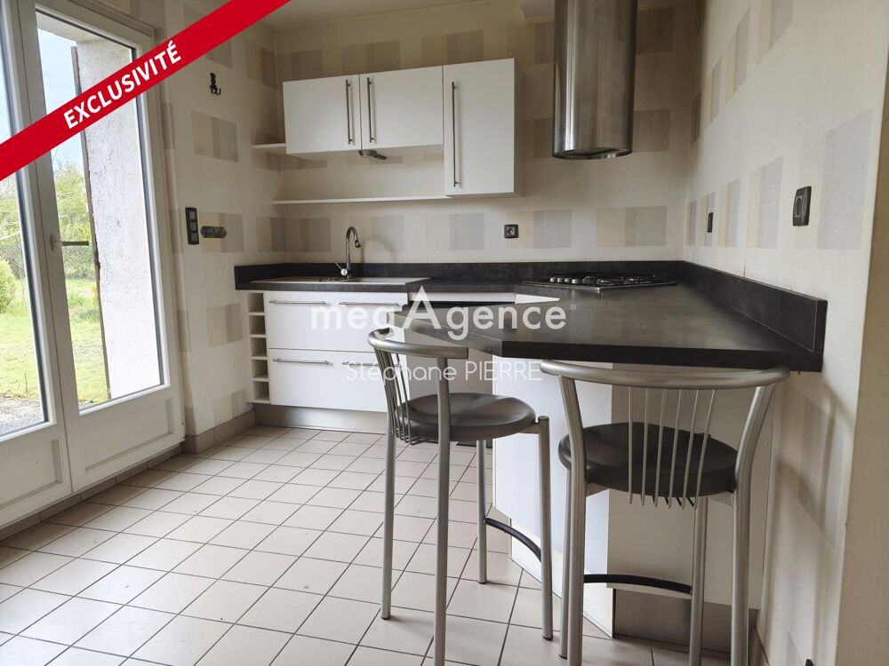VASTE MAISON FAMILIALE AVEC SES 4 CHAMBRES