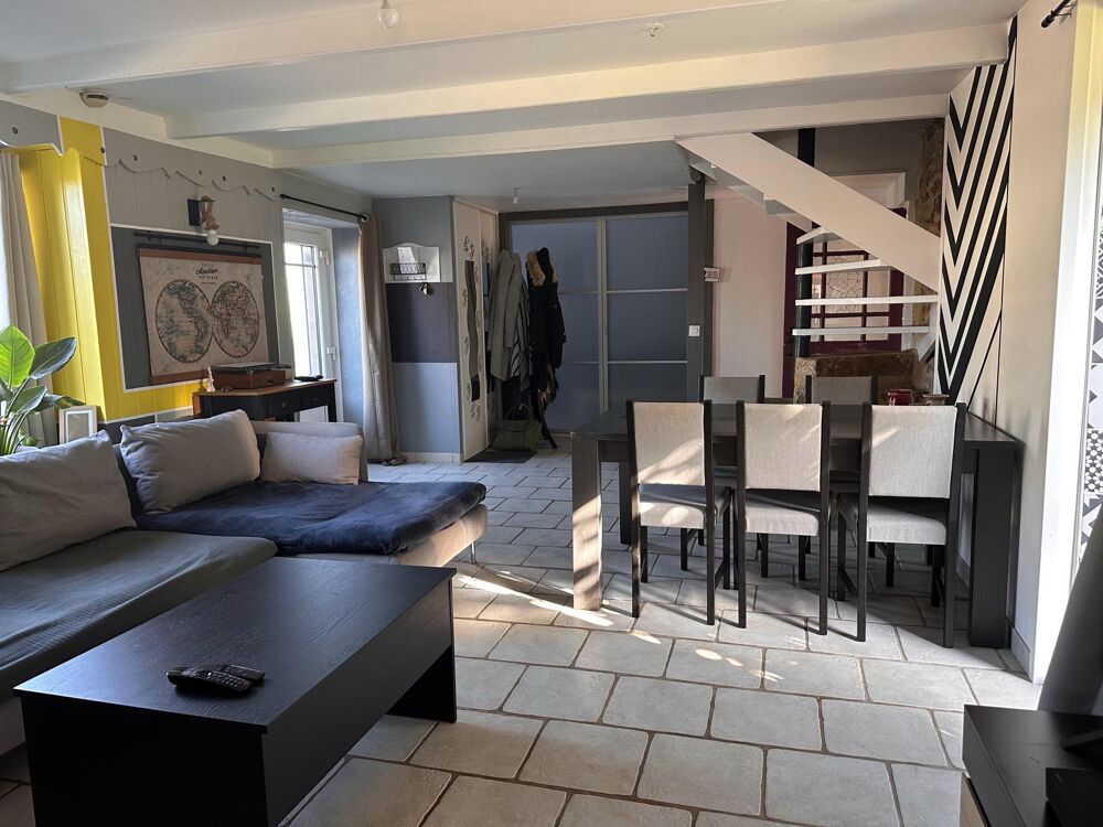 Vente Maison Proche de Douarnenez Maison en pierres de 1901 d'environ 124m² Guiler-sur-goyen