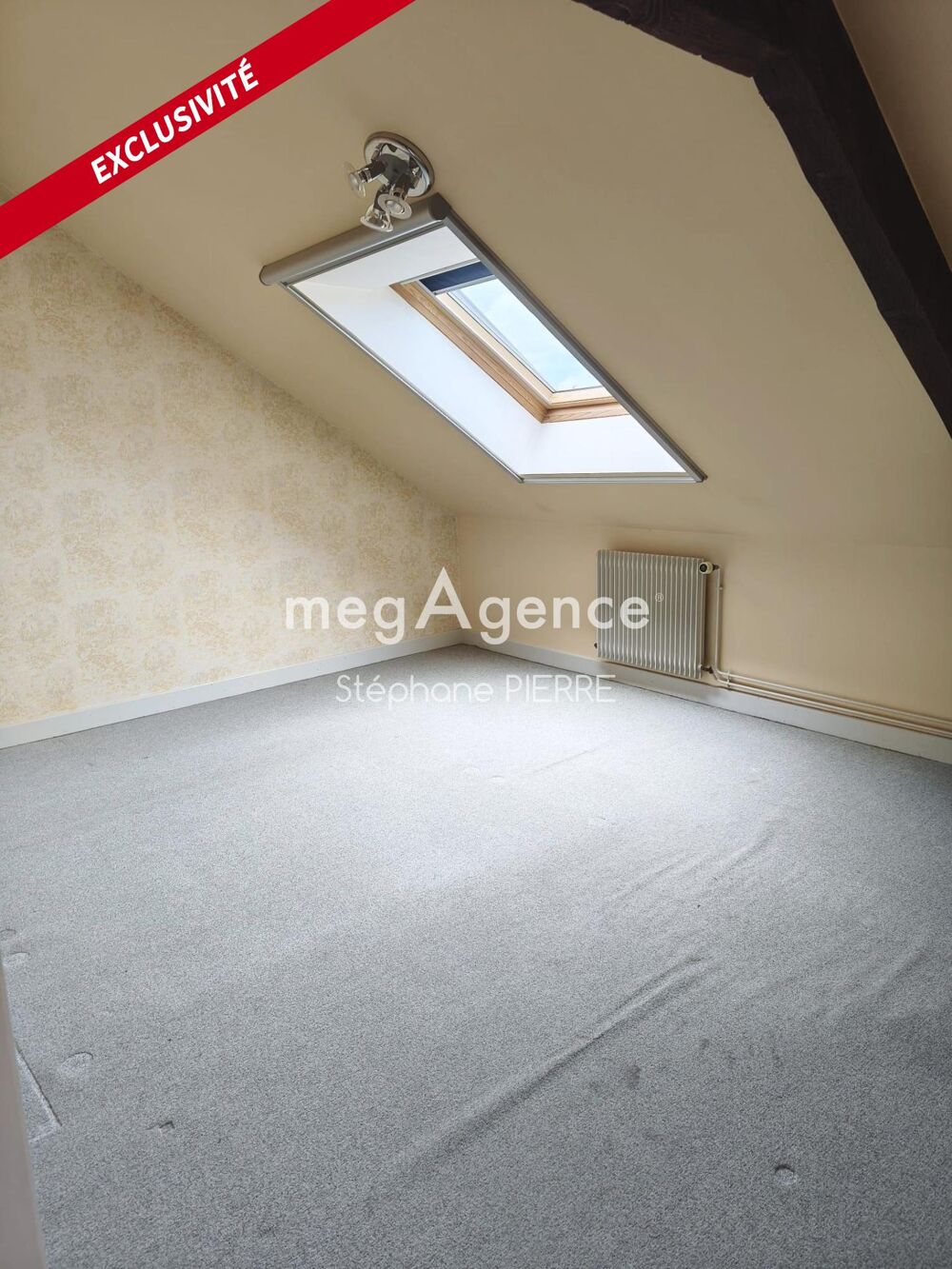 VASTE MAISON FAMILIALE AVEC SES 4 CHAMBRES