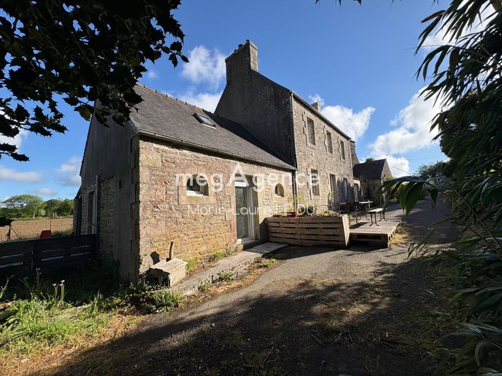 Maison de campagne avec 2 champs