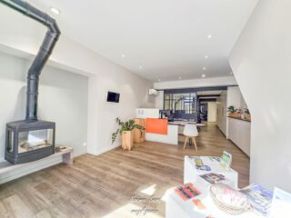  Immeuble à vendre 204 m²