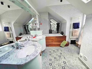  Maison à vendre 8 pièces 202 m²