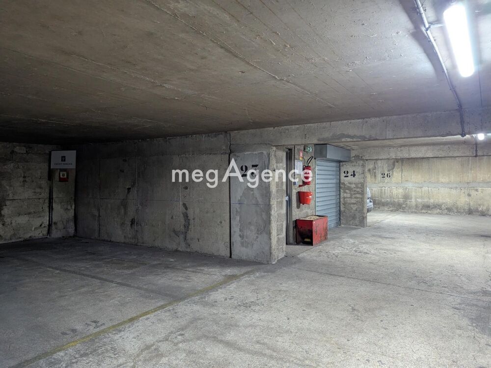 Vente Parking/Garage Parking 13m² Grand Format - PARIS 11 - Nation / Faidherbe Paris 11