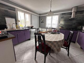  Maison à vendre 8 pièces 205 m²