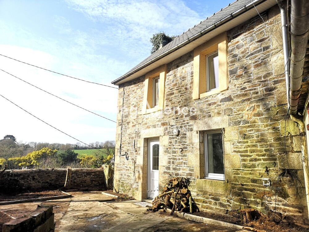 Maison en pierres, dans la vallée du Guindy, à Minihy-Tréguier