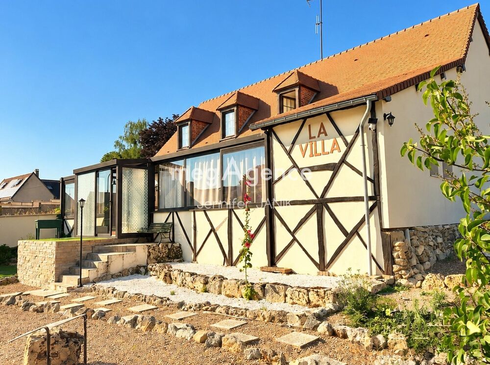 Vente Maison COUP DE CŒUR · MAISON FAMILIALE 270 M² · 5 CHAMBRES Haudivillers