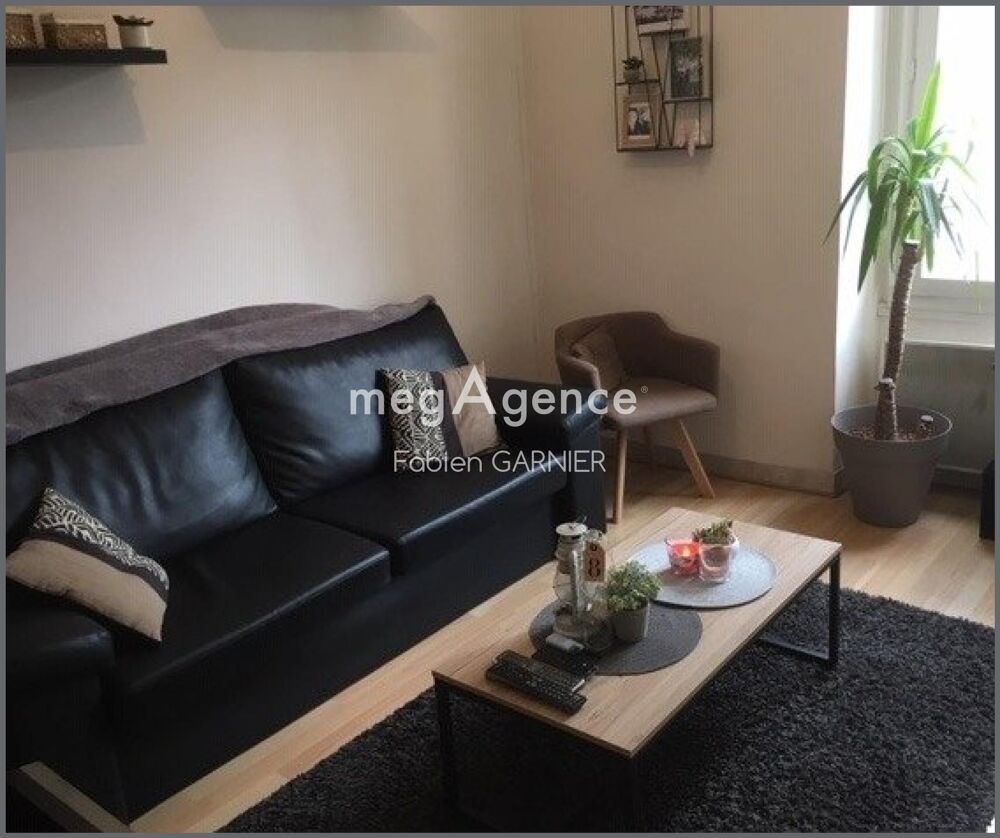 Location Appartement Beau type 2 duplex dans le quartier du Palais de justice . Angers