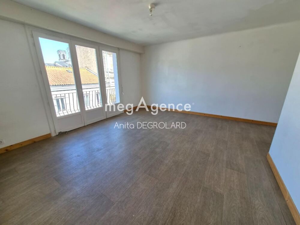 APPARTEMENT T4 QUARTIER DES HALLES LA ROCHE SUR YON