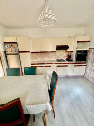  Immeuble � vendre 136 m�