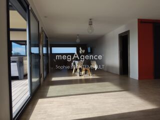  Maison � vendre 5 pi�ces 235 m�