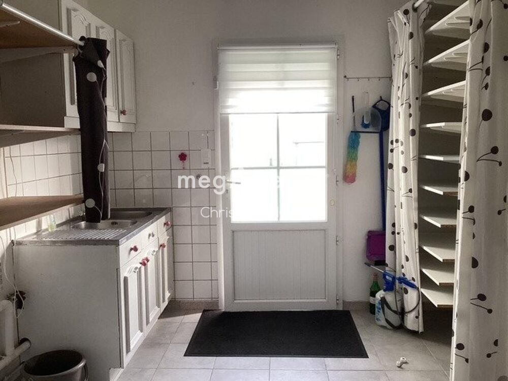 Proche de Luçon, et des plages de vendée,maison de plain pied,avec 3 chambres et deux véranda