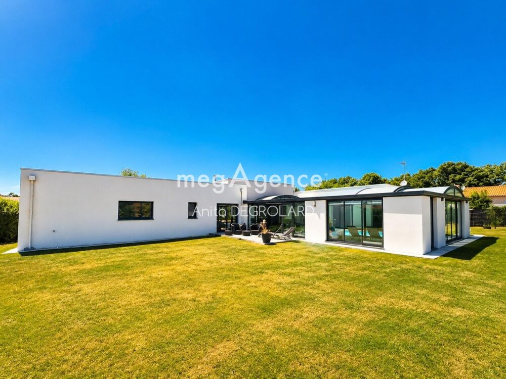 Vente Maison VILLA CONTEMPORAINE TRES SPACIEUSE - PLAIN PIED A LA ROCHE SUR YON La roche-sur-yon