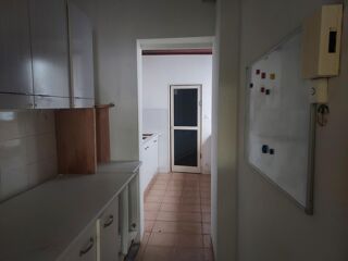  Immeuble � vendre 169 m�