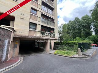  Parking / Garage  vendre 