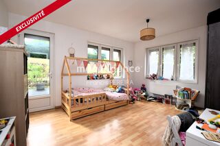 Vente Appartement Comme dans une maison, 131 m² hab. et jardin de 958 m² Jambville