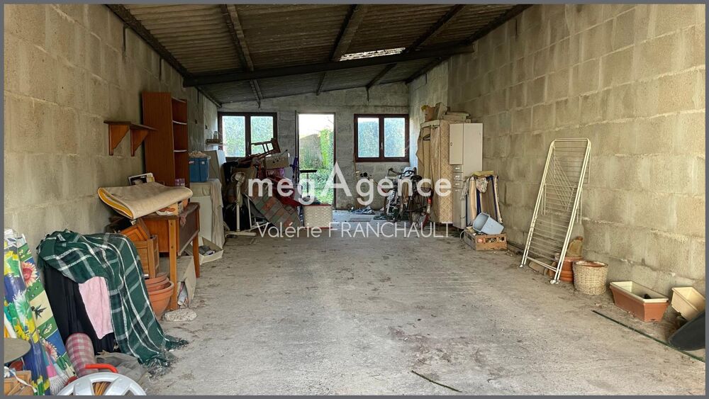 Vente Maison Niort- Garage de 53M2 avec jardin clos sur une parcelle de 150M2. Niort