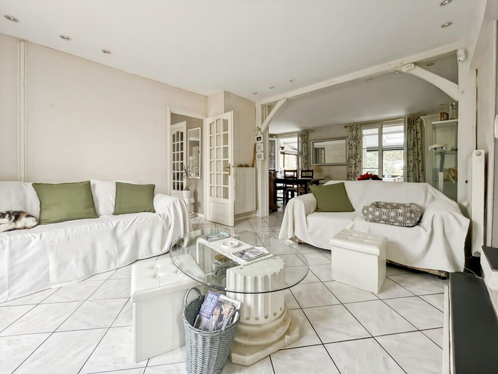 Maison 7 pièces 164 m² · à Cheille · 164 m² · 338 000 €