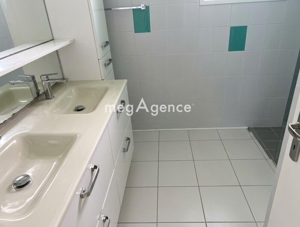 MAISON T5 171M2 GARAGE - CARBET - TERRAIN 1151M2 Proche CHU