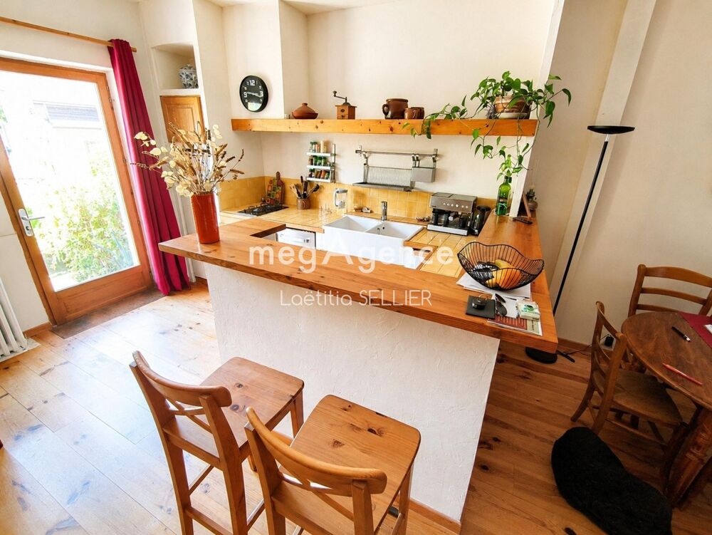 Vente Maison Maison de ville pleine de charme avec jardin Montlucon
