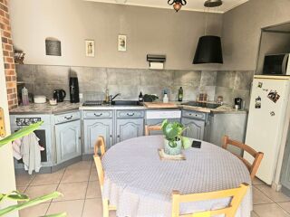 Vente Maison ENTRE ARGENTONNAY, THOUARS ET BRESSUIRE – MAISON CONTEMPORAINE AVEC HANGAR DE 400 M² ET TERRAIN DE 10 000 M² Argentonnay