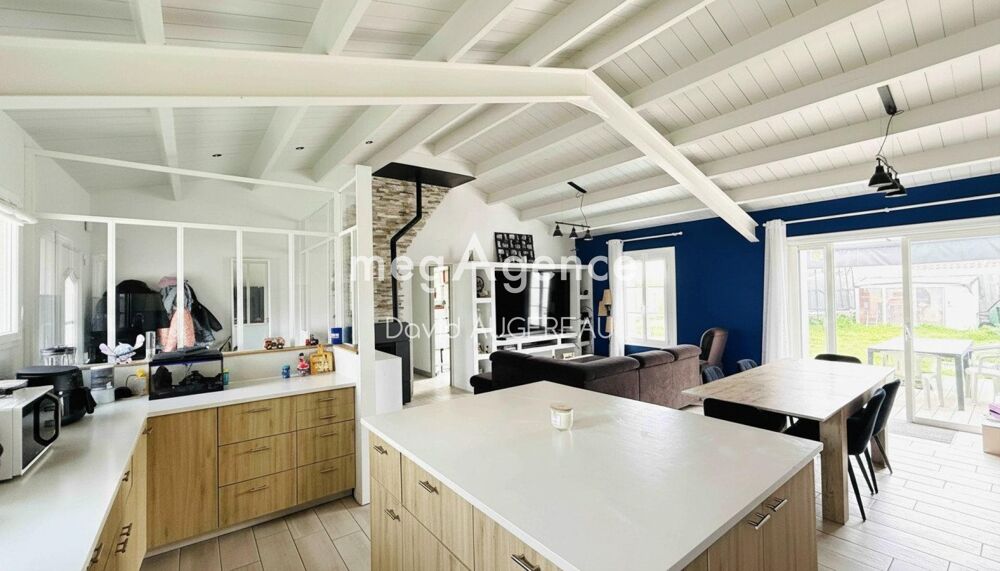 Vente Maison Entre Ker Bossy et Saint Sauveur, maison récente L' ile-d'yeu
