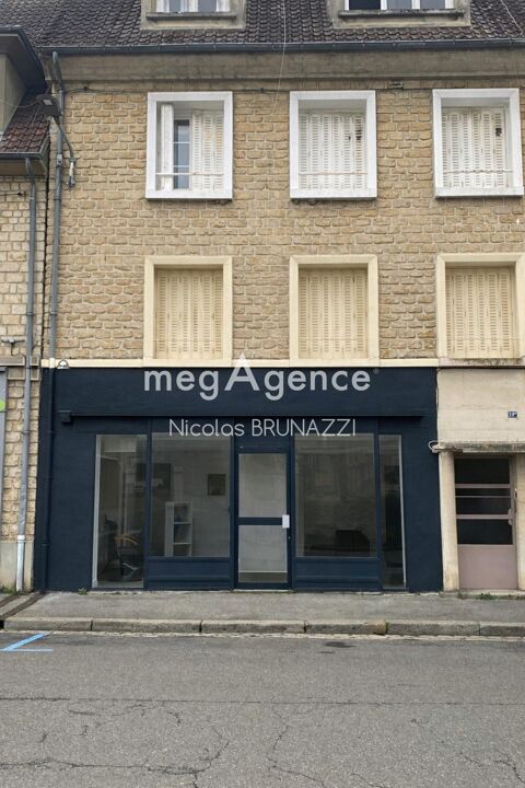   � vendre � Appartement avec local commercial et parkings � Vimoutiers (61120) Appartement - 5 pi�ce(s) - 89 m�