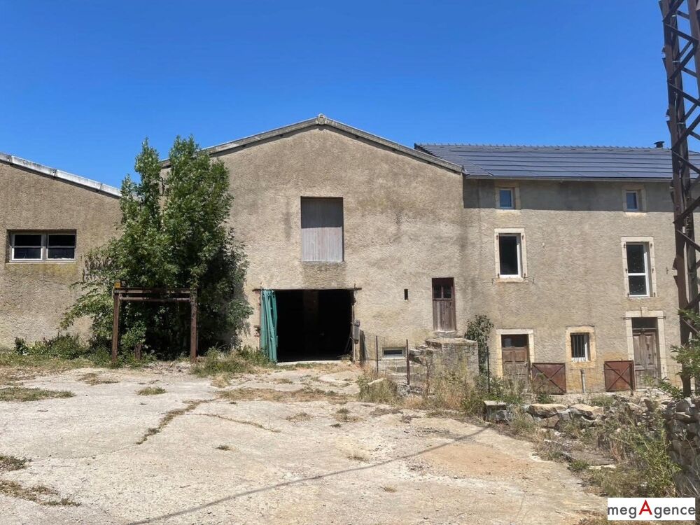 Corps de ferme 1220 m² avec photovoltaïque