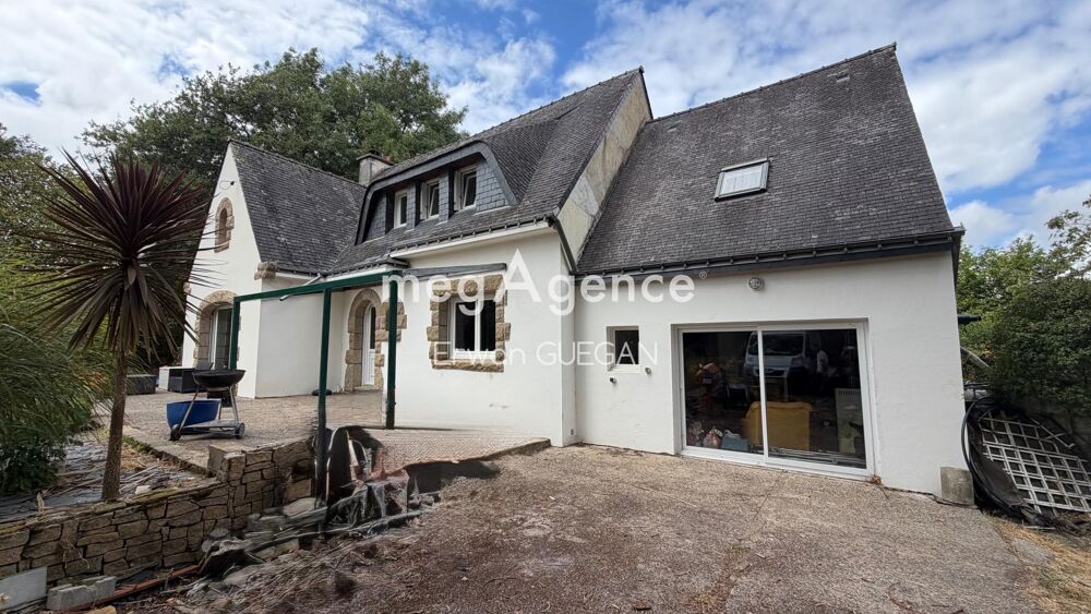 À 15 minutes de VANNES Maison Traditionnelle Bretonne au calme avec grand jardin et Appartement