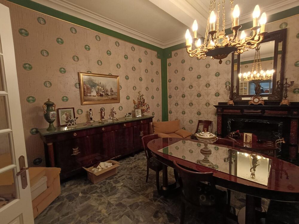 Maison de Maître de 300 M² avec de cour de 100 M²