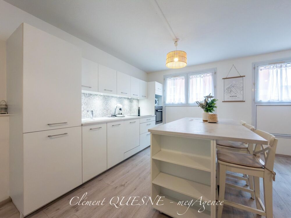 APPARTEMENT SPACIEUX T4 / CENTRE-VILLE / PARKING