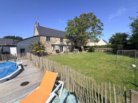   Maison de caractère en pierres – 171 m² – 5 chambres – Piscine – Dépendances Maison - 7 pièce(s) - 171 m²