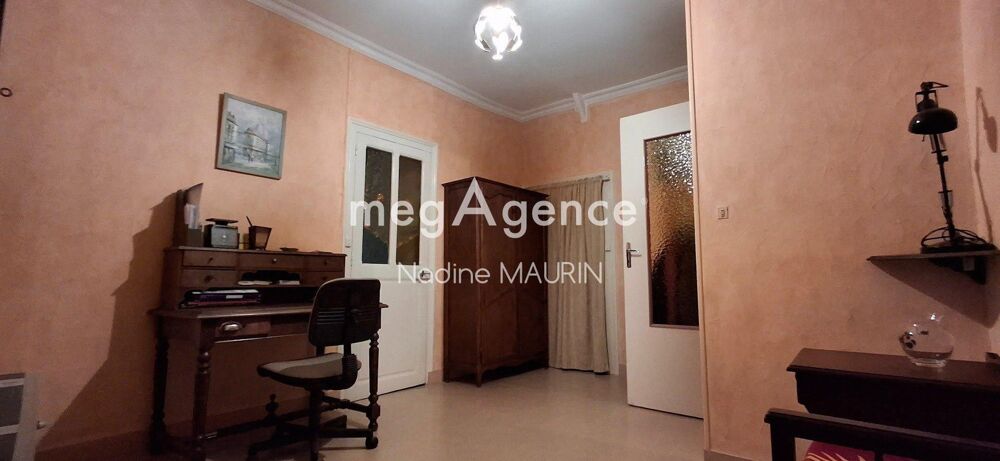 Mur de Sologne Maison de ville de 182 m² avec garage