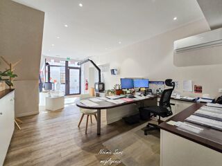  Immeuble � vendre 204 m�