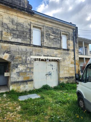  Immeuble  vendre 300 m