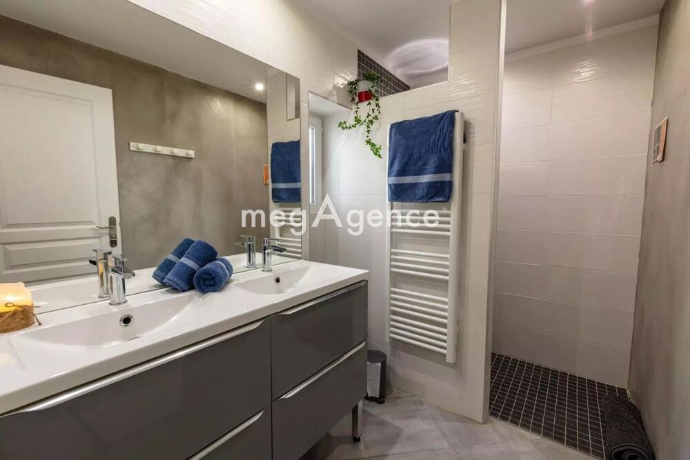 � vendre  Maison Hy�res (83400)