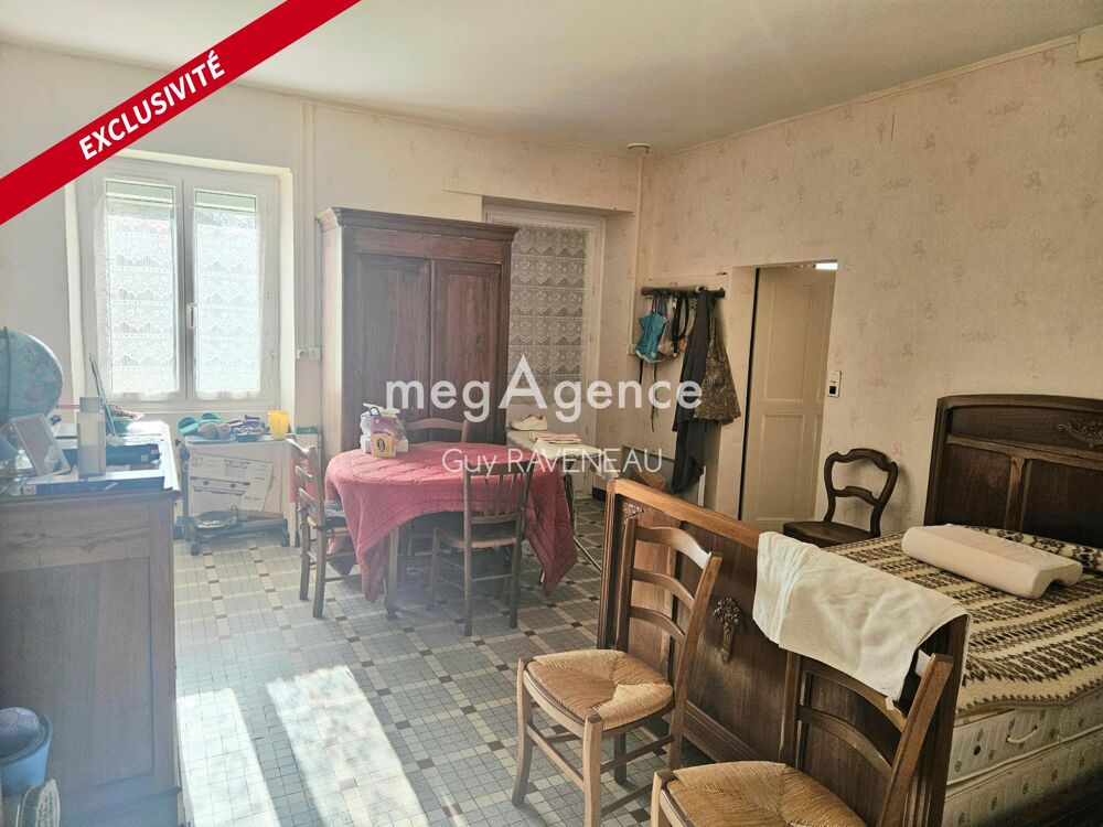 Vente Maison ANCIEN CORPS DE FERME A RENOVER - VOLUMES EXCEPTIONNELS, À 5 MINUTES DE MONTREUIL-BELLAY Antoigne