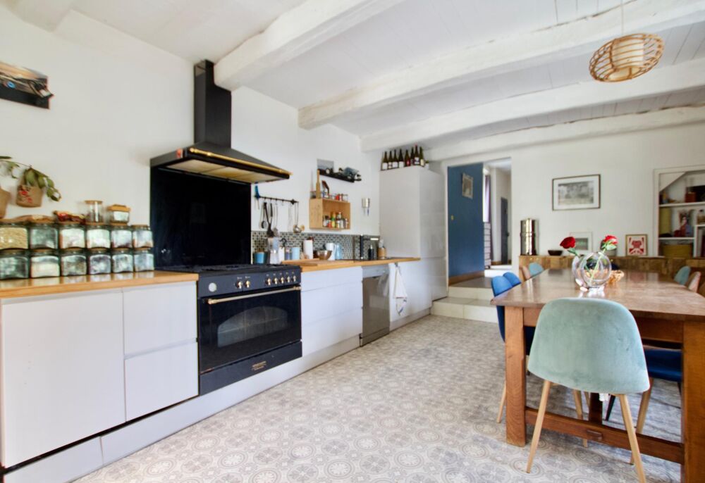Vente Maison MAISON DE CARACTÈRE EN PIERRE – CŒUR DE BOURG – JARDIN CLOS – ENVIRONNEMENT CALME Plouer-sur-rance