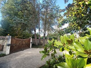  Maison à vendre 10 pièces 261 m²