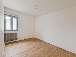  Appartement à louer 3 pièces 57 m²