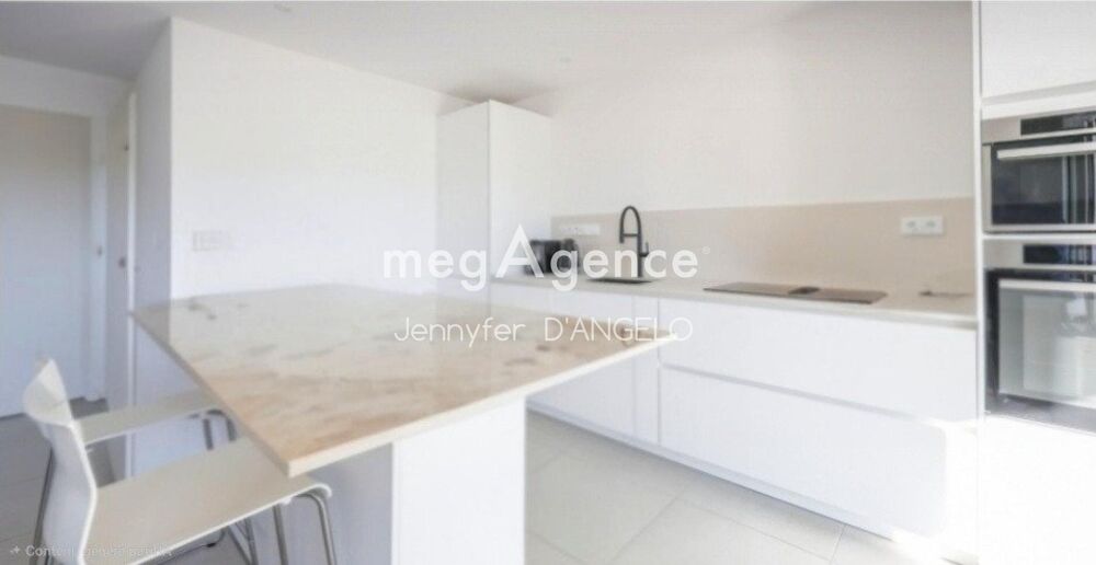 APPARTEMENT T3, TERRASSE, GARAGE CENTRE VILLE A SANARY