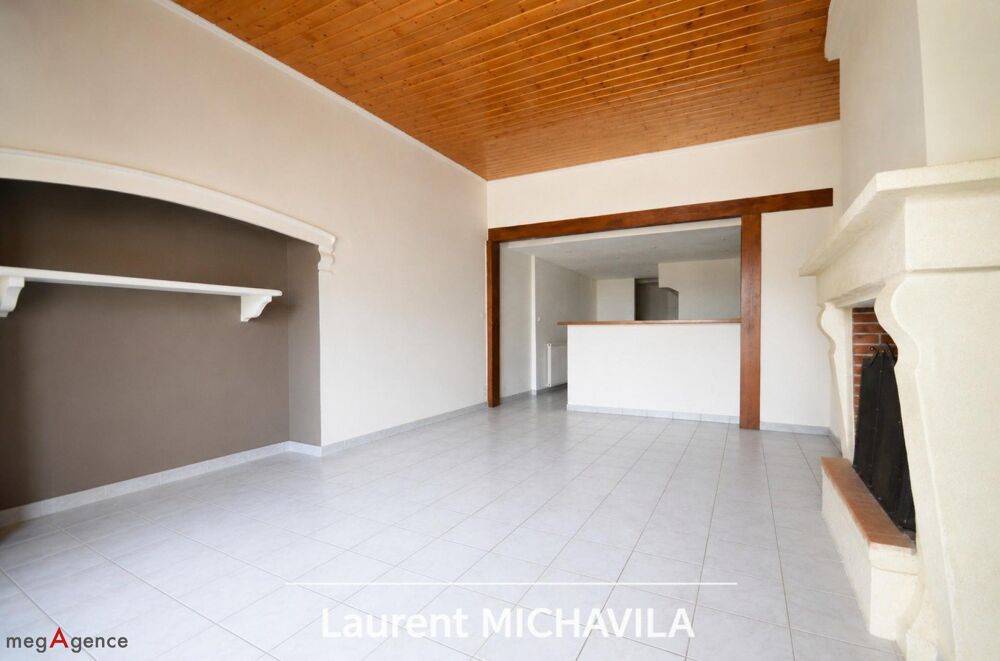 Grande maison de village T6 avec cour et boxs  Villeneuve-lès-Béziers - Vendu loué