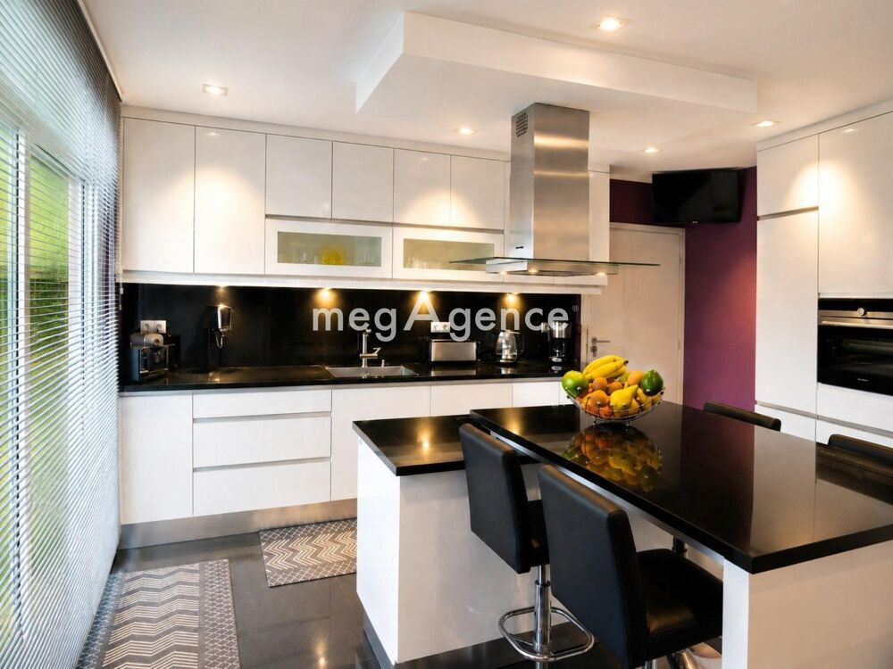 Vente Maison Maison moderne 230 m², 8 pièces, Terrain 1370 m² Fontenay-mauvoisin