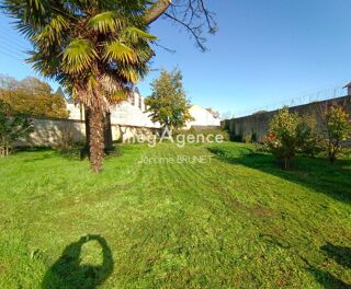  Maison  vendre 15 + pices 400 m
