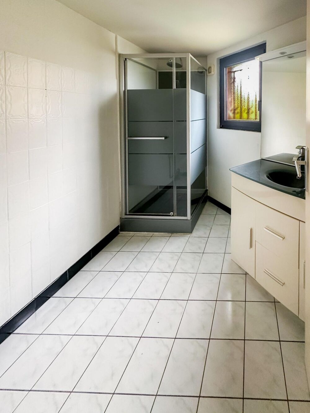 Vente Maison Maison de bourg 62m�- 2 chambres- Garage- COUR Champagne